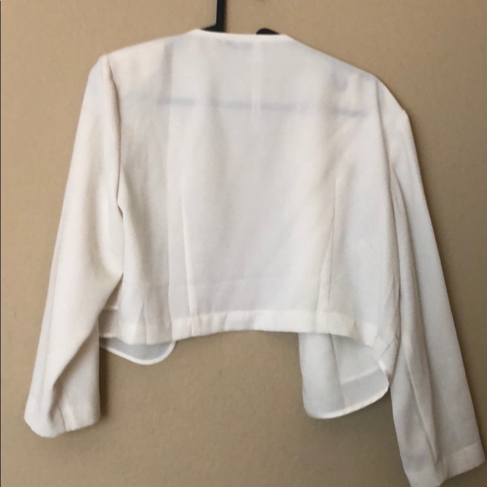 Small thin blazer - Picture 4 of 4